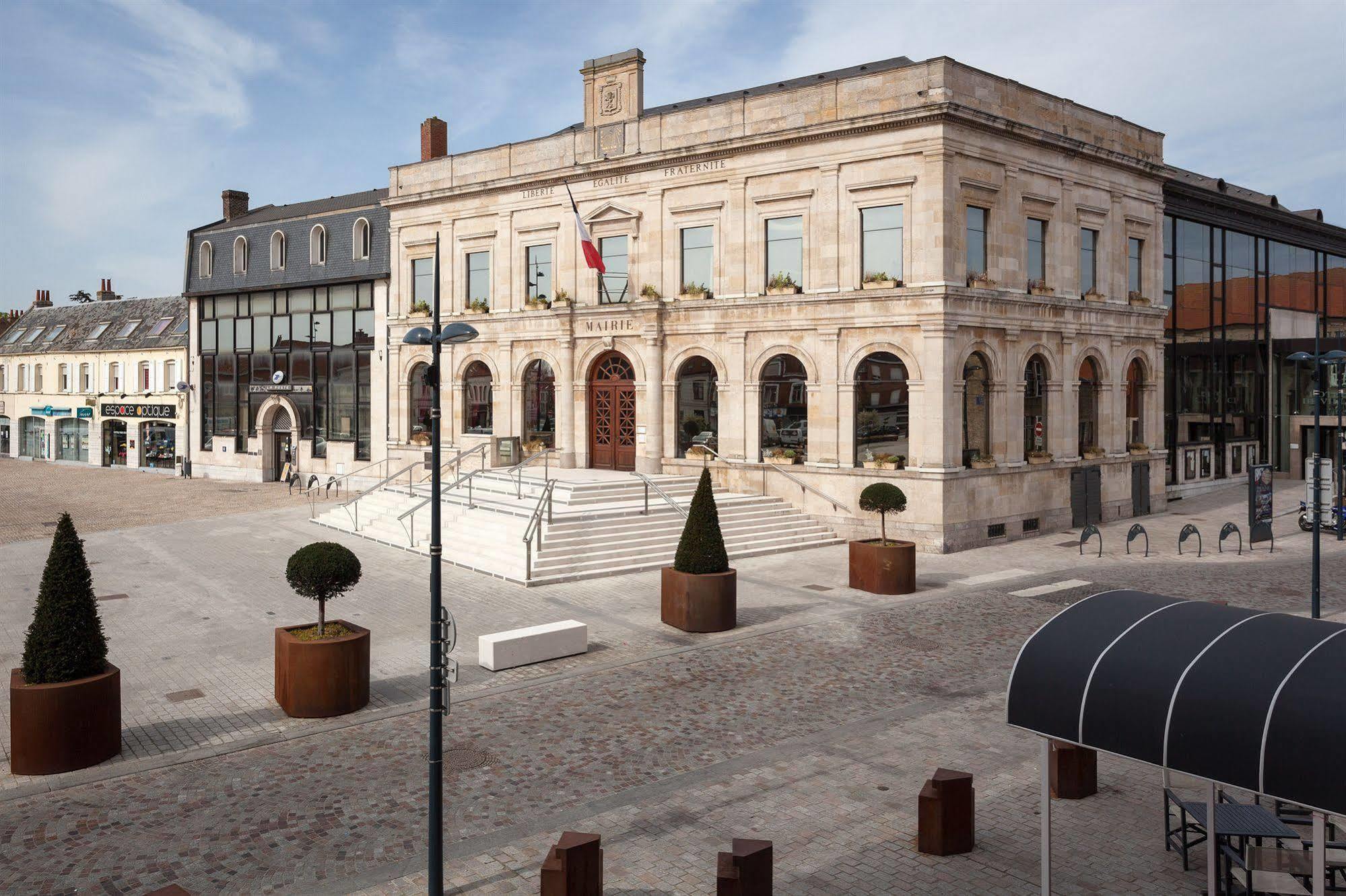 Logis Du Beffroi Dunkerque 3*